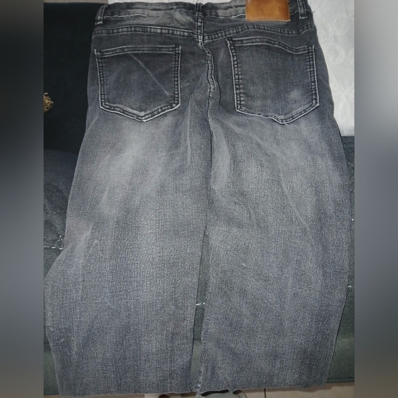 Distressed Black Denim Jeans - Picture 3 of 4